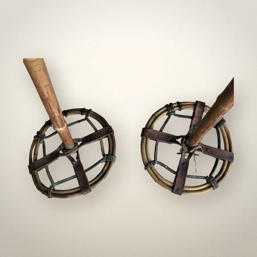 Bâtons de ski bambou et cuir, vers 1920