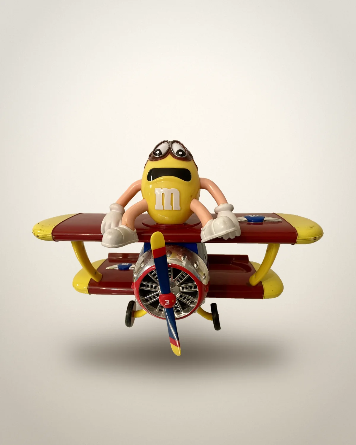Distributeur M&M's, vue studio