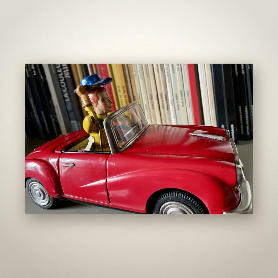 Voiture en tôle de collection, Japon