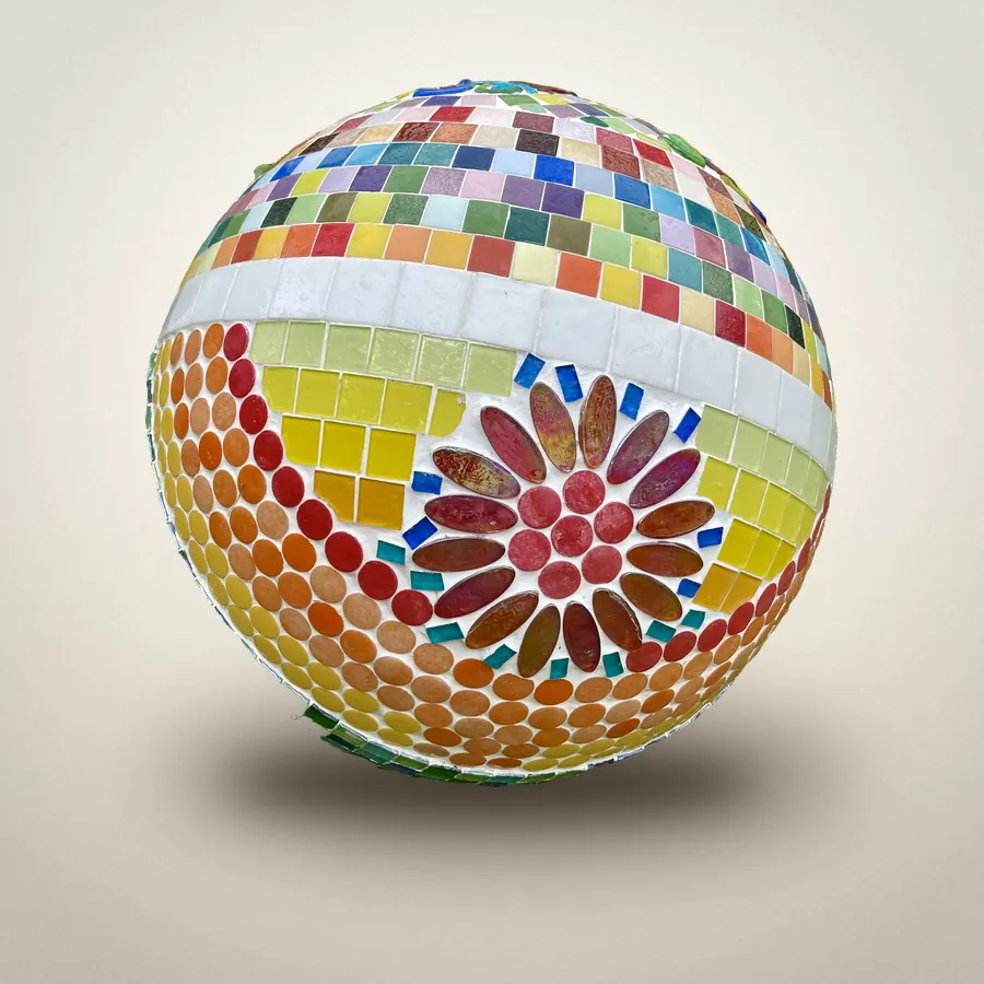 Boule mosaïque n°2, autre face, Mosaïque · D 50 cm