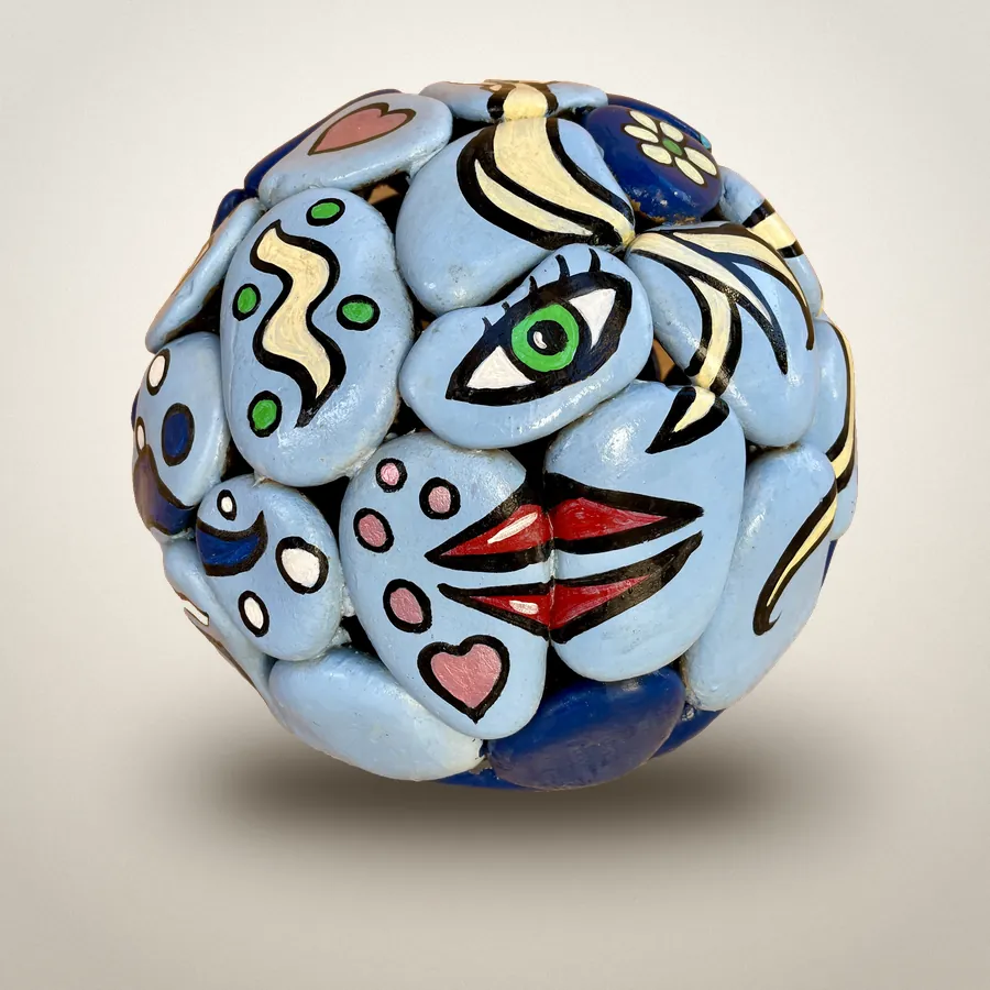 Galets peints n°16, Galets peints · H 26 cm
