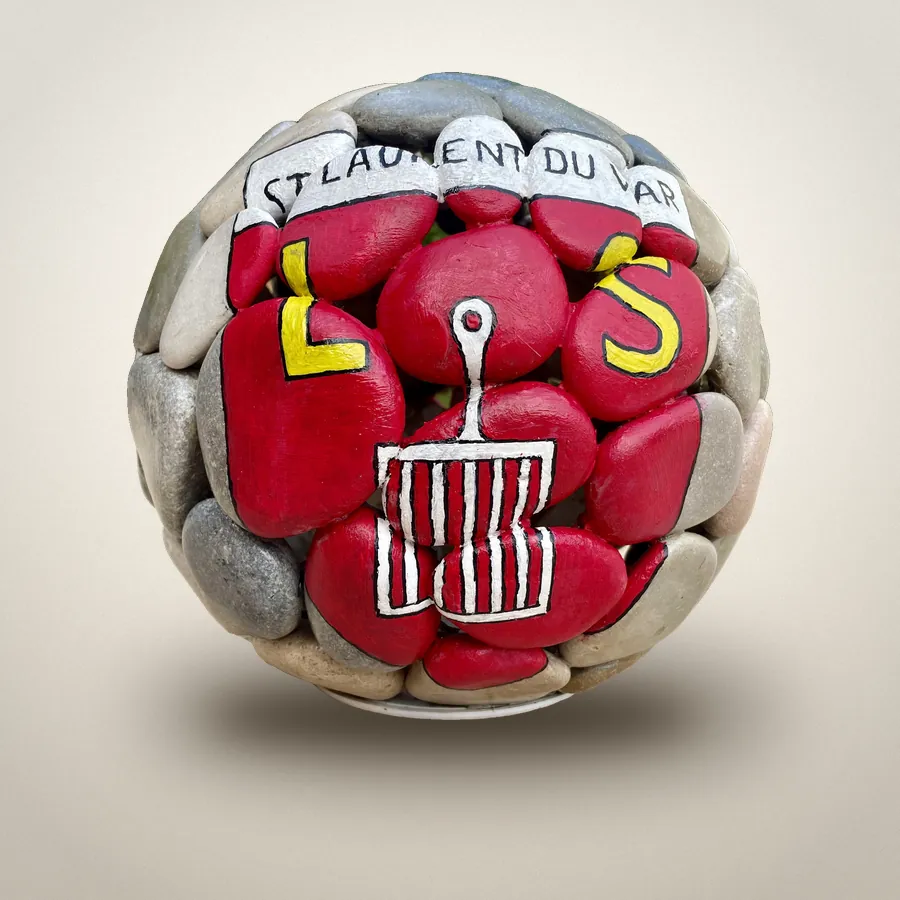 Saint-Laurent, Galets peints · H 25 cm