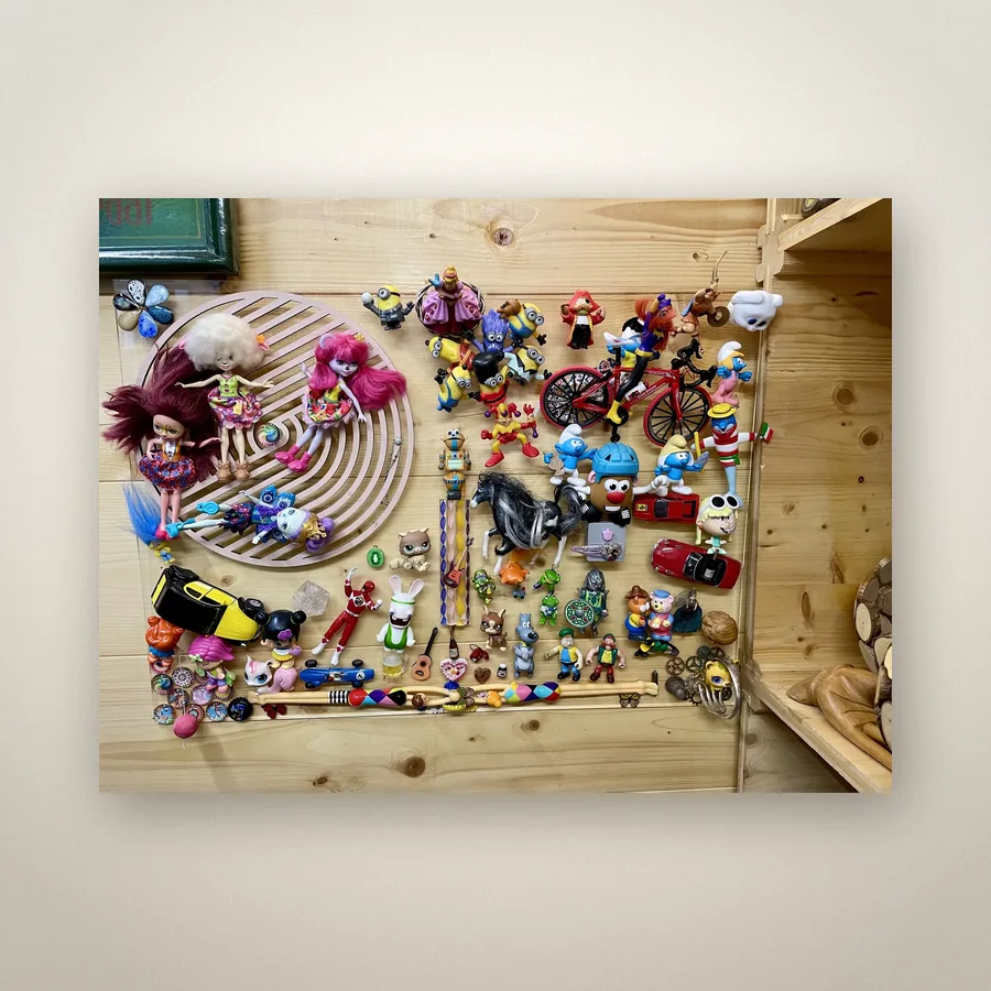 Tableau, Jouets, figurines · 50 × 70 cm